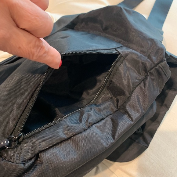 Travel bag - Picture 4 of 9